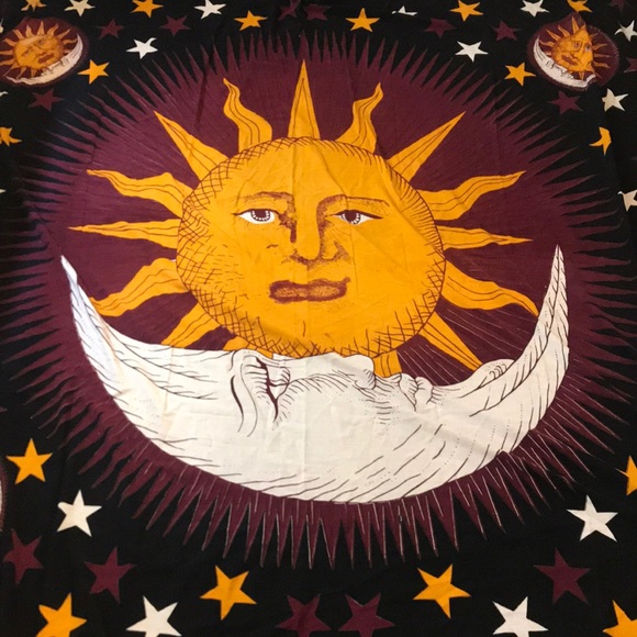 Large Sun and Moon Tapestry - Picture 4 of 7